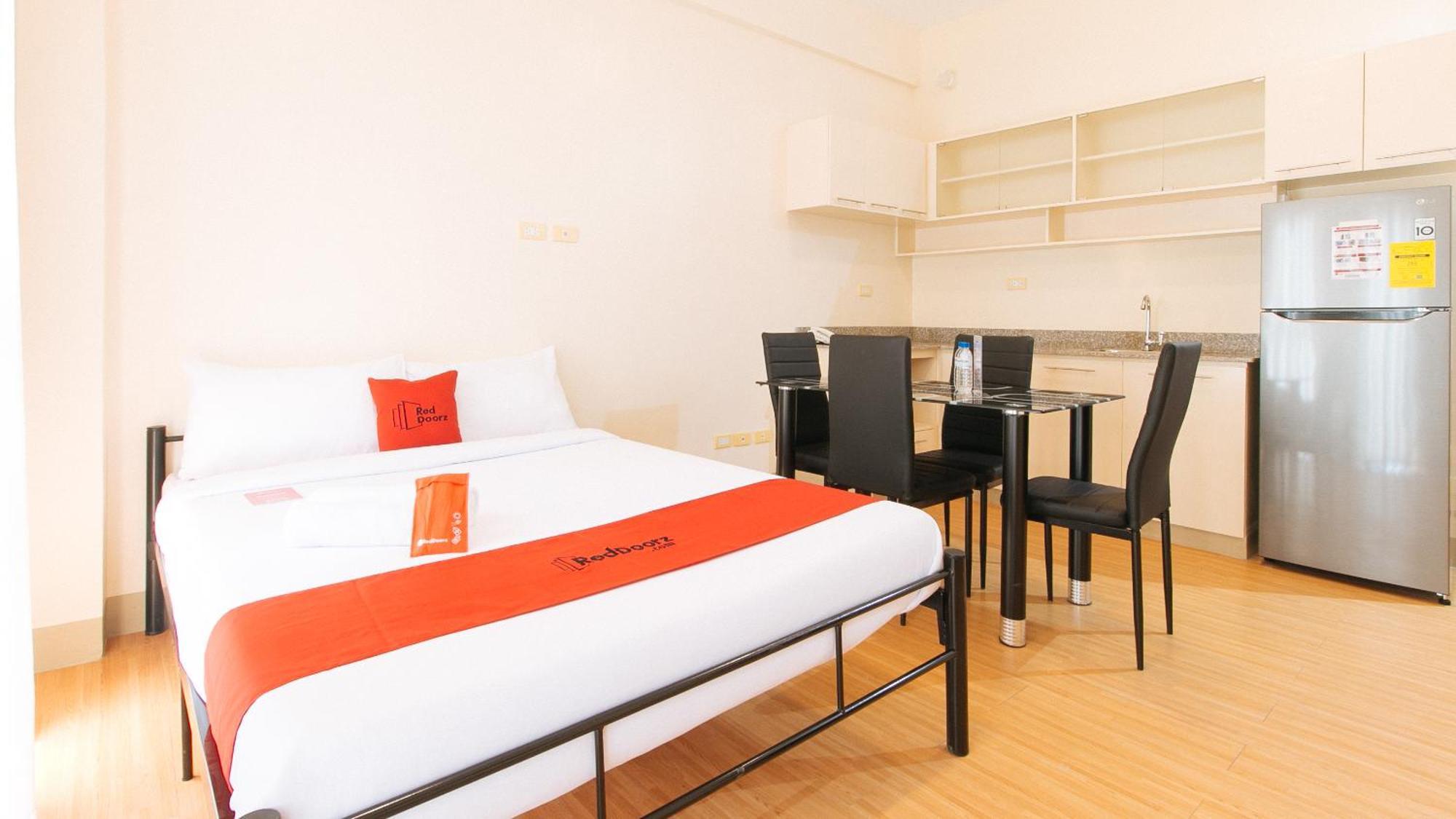 Reddoorz Plus At Alpina Heights Paranaque Paranaque City 외부 사진