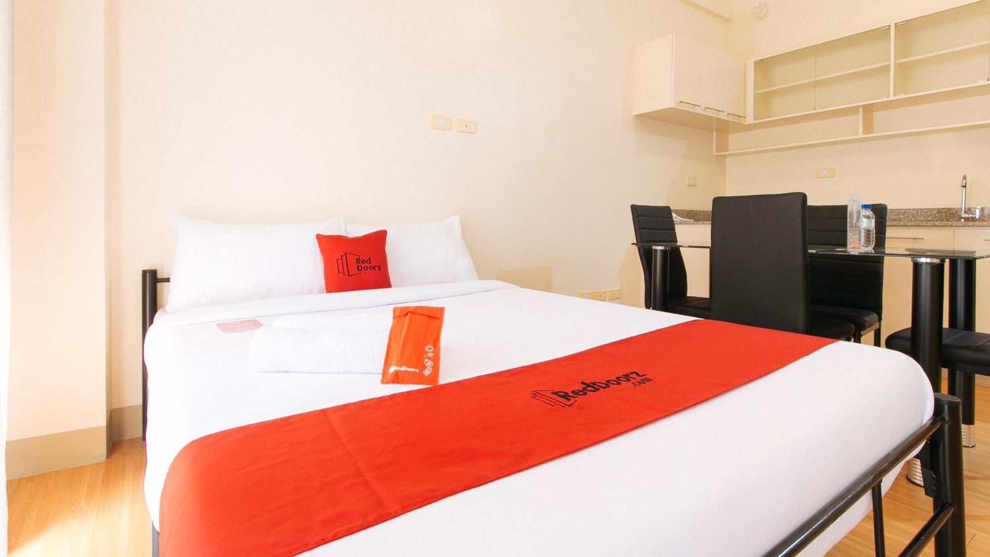 Reddoorz Plus At Alpina Heights Paranaque Paranaque City 외부 사진