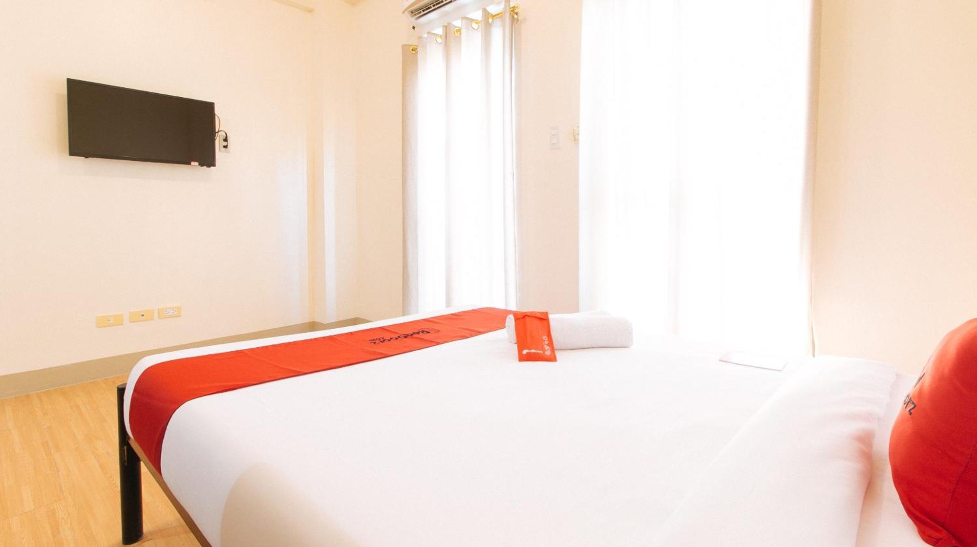 Reddoorz Plus At Alpina Heights Paranaque Paranaque City 외부 사진