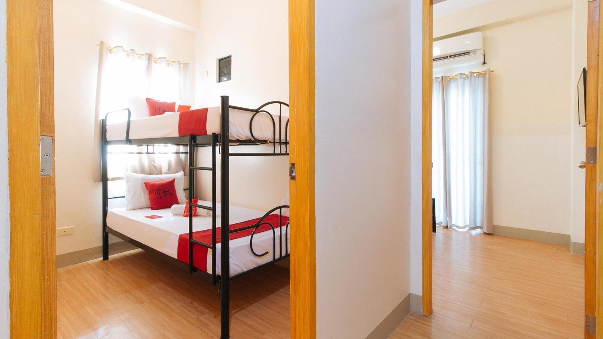 Reddoorz Plus At Alpina Heights Paranaque Paranaque City 외부 사진