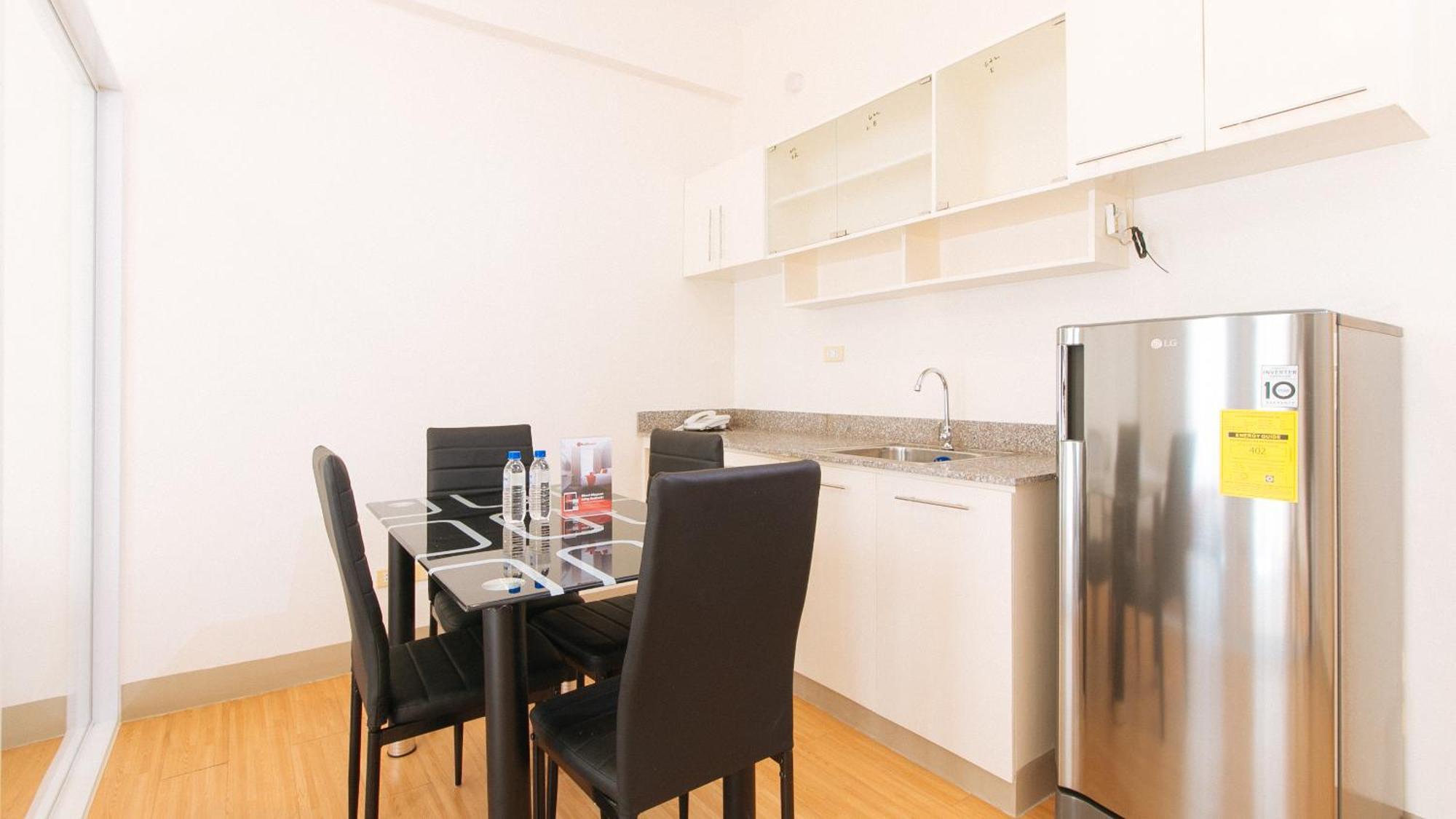 Reddoorz Plus At Alpina Heights Paranaque Paranaque City 외부 사진