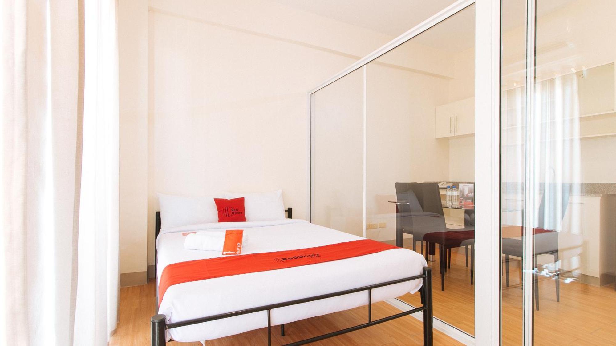 Reddoorz Plus At Alpina Heights Paranaque Paranaque City 외부 사진