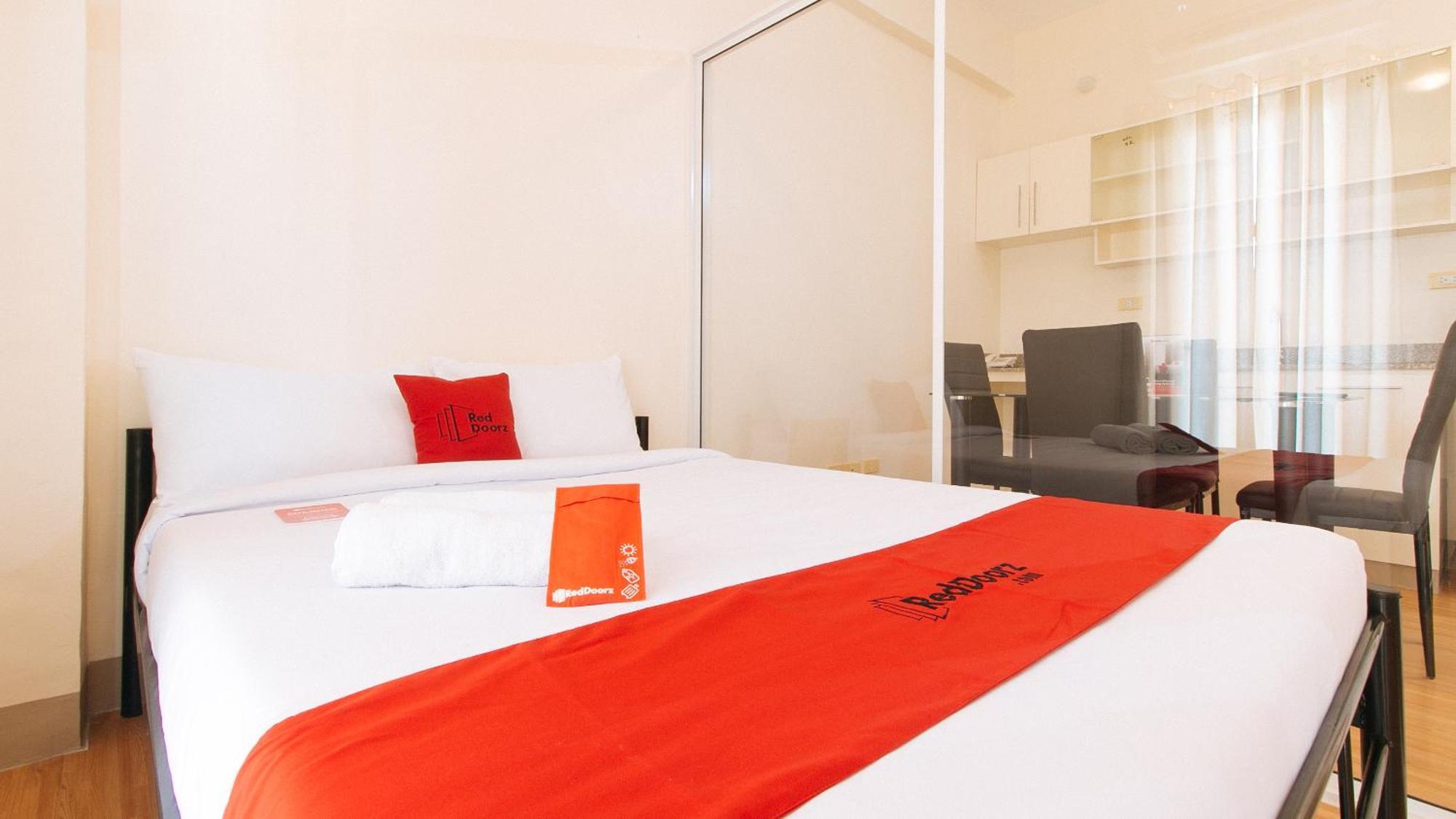 Reddoorz Plus At Alpina Heights Paranaque Paranaque City 외부 사진