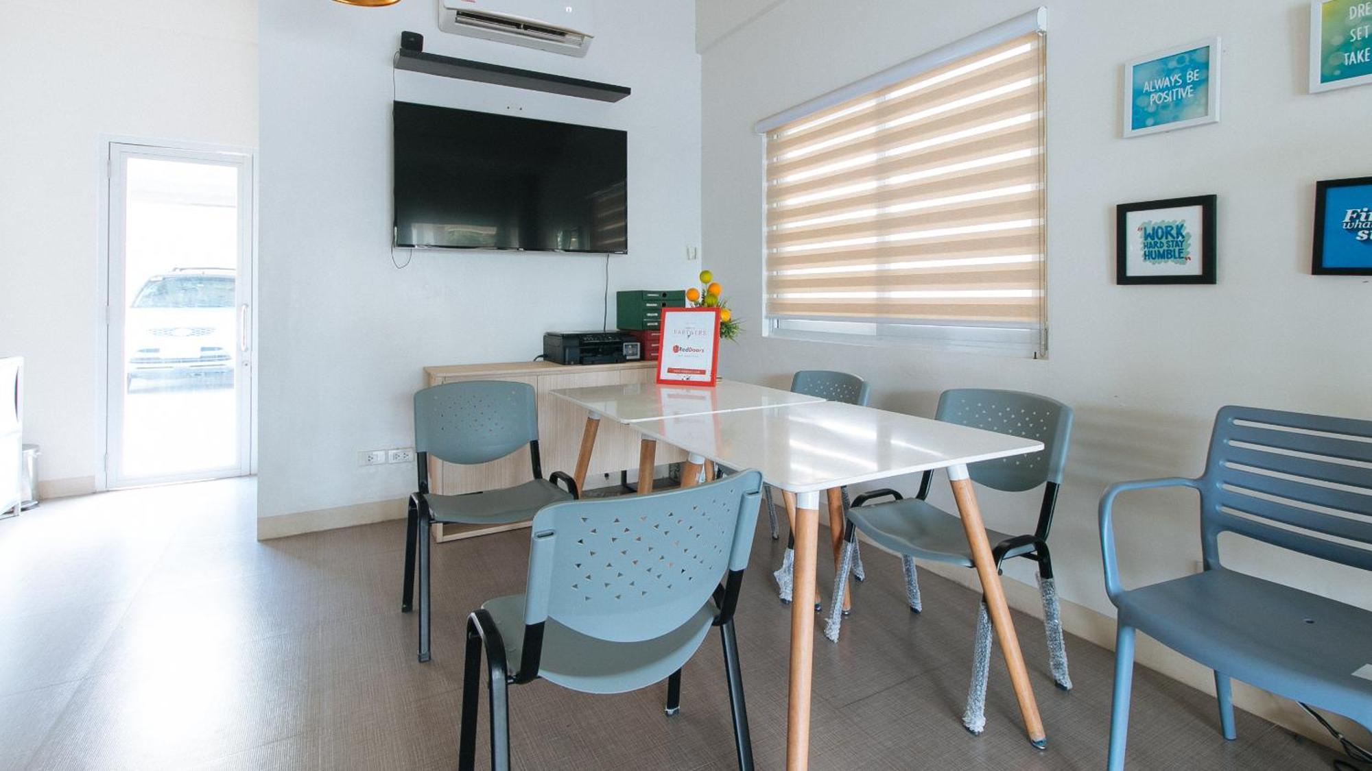 Reddoorz Plus At Alpina Heights Paranaque Paranaque City 외부 사진