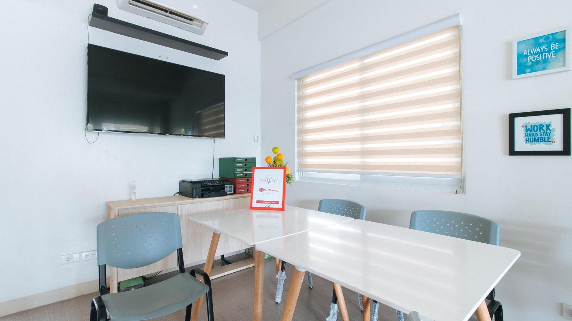 Reddoorz Plus At Alpina Heights Paranaque Paranaque City 외부 사진